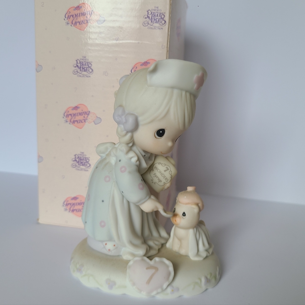 Vintage 1995 Precious Moments Growing In Grace 7 Years Old Collectible Figurine